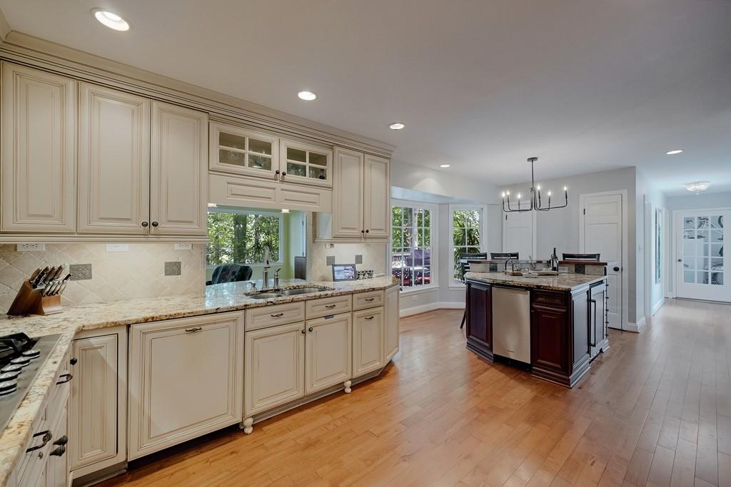 4002 Edgewood Court