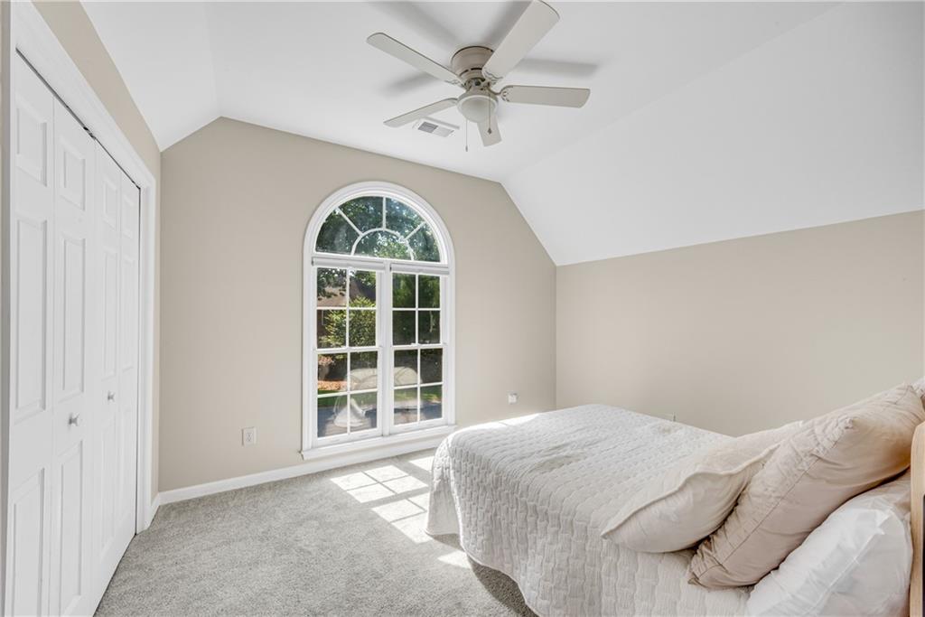 524 Summer Terrace
