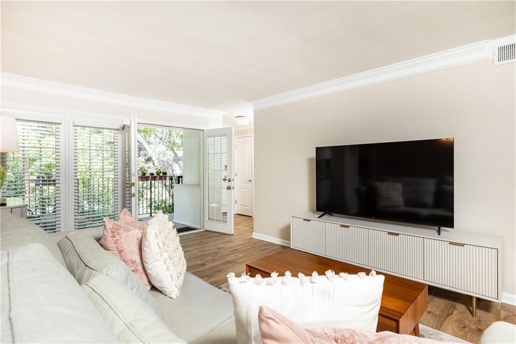 311 Peachtree Hills Avenue NE Unit 12F