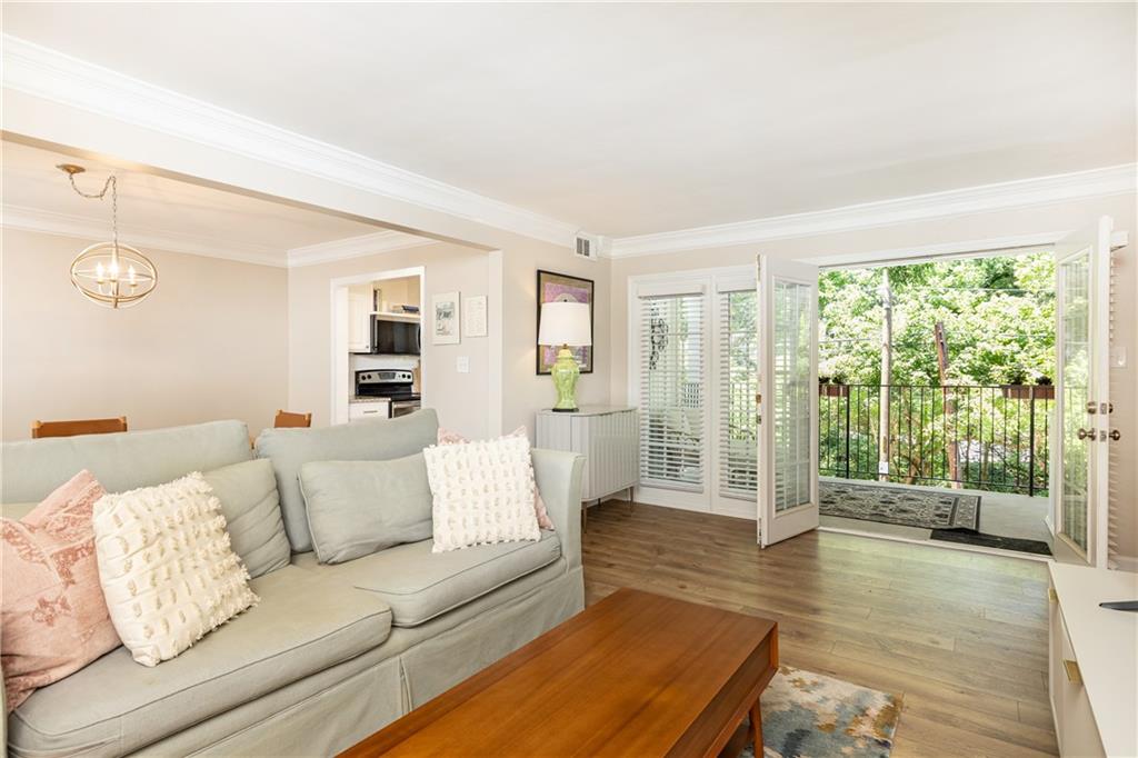 311 Peachtree Hills Avenue NE Unit 12F