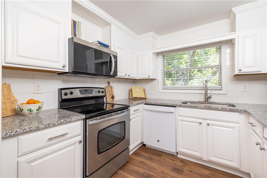 311 Peachtree Hills Avenue NE Unit 12F