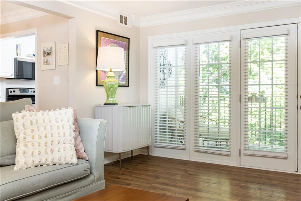 311 Peachtree Hills Avenue NE Unit 12F