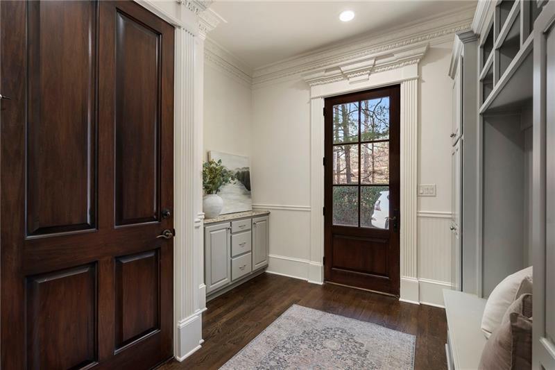 989 Middle Fork Trail