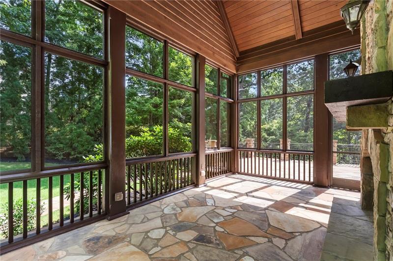 989 Middle Fork Trail