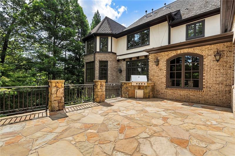 989 Middle Fork Trail