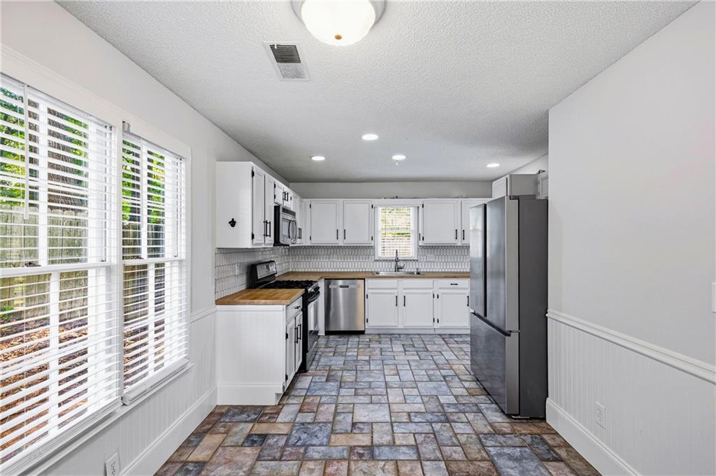 621 Radford Circle