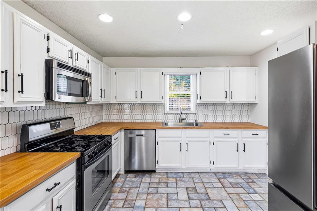 621 Radford Circle