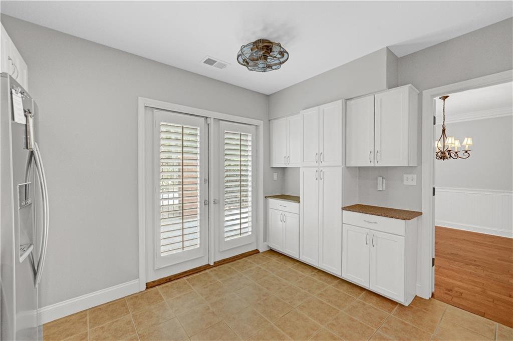 10 Plantation Drive NE