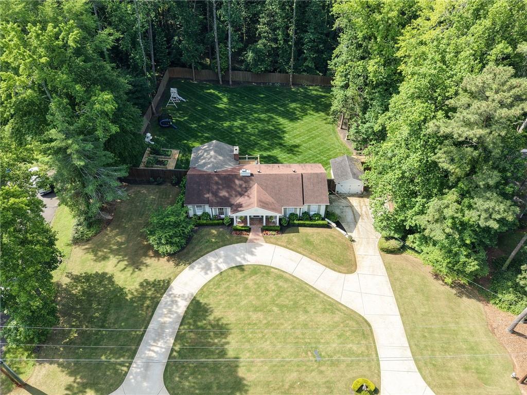 860 Hickory Drive SW