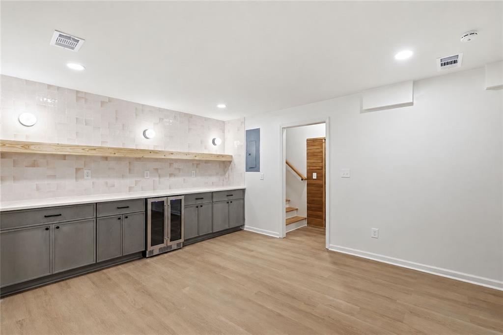 4260 Loch Highland Parkway NE