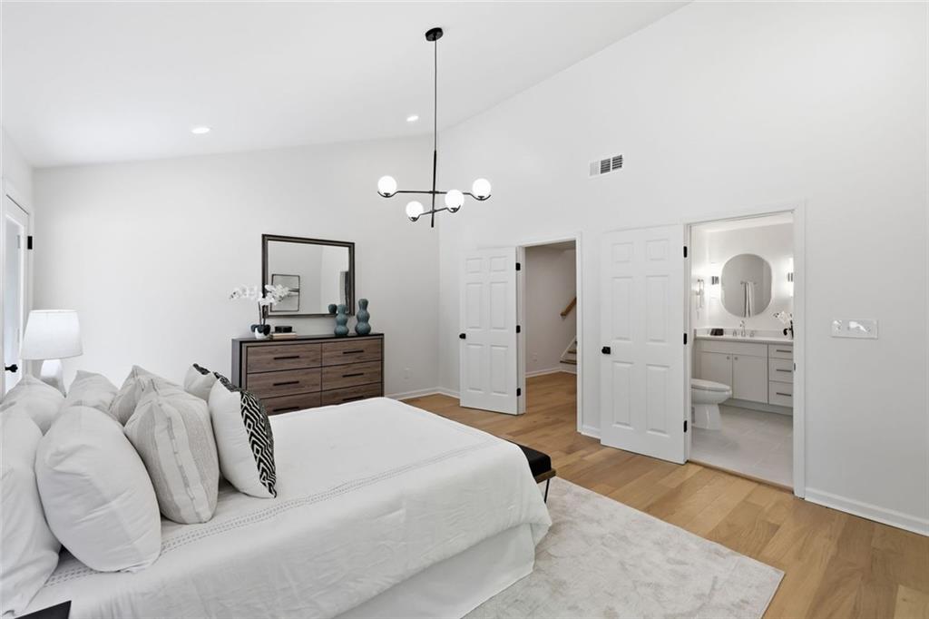 4260 Loch Highland Parkway NE