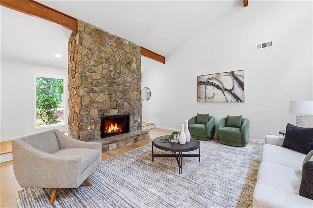 4260 Loch Highland Parkway NE