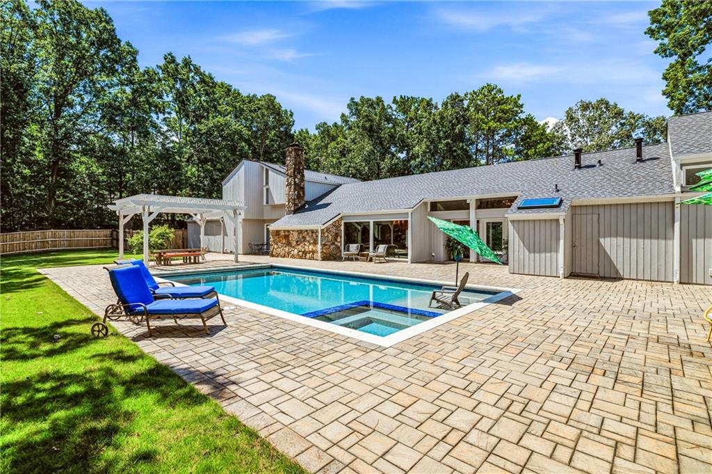4411 Sentinel Post Road NW