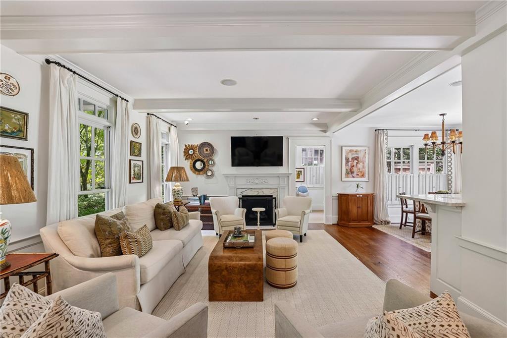 537 Spring Valley Road NW