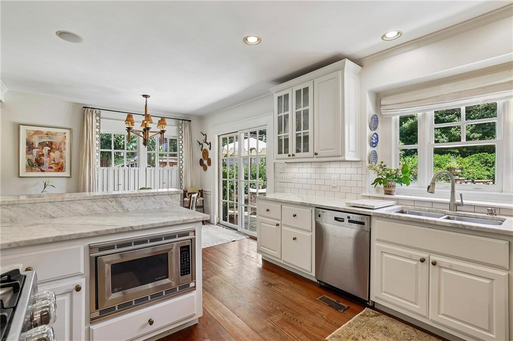 537 Spring Valley Road NW