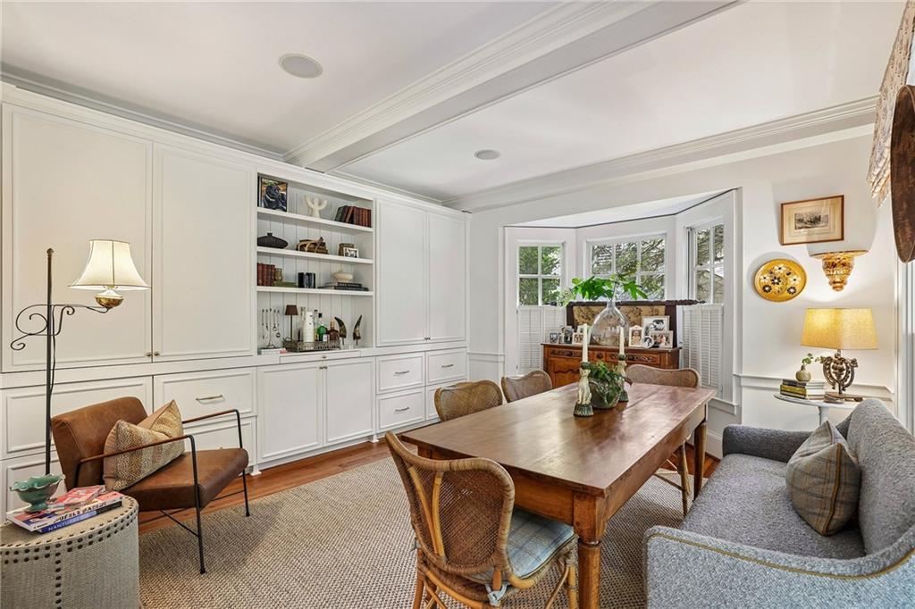 537 Spring Valley Road NW