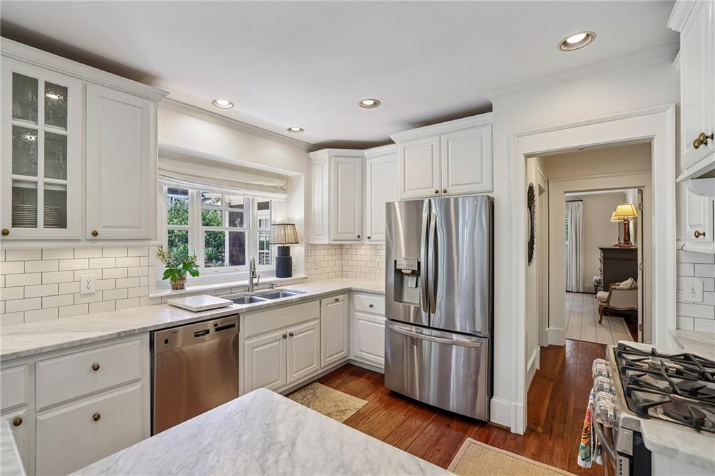 537 Spring Valley Road NW