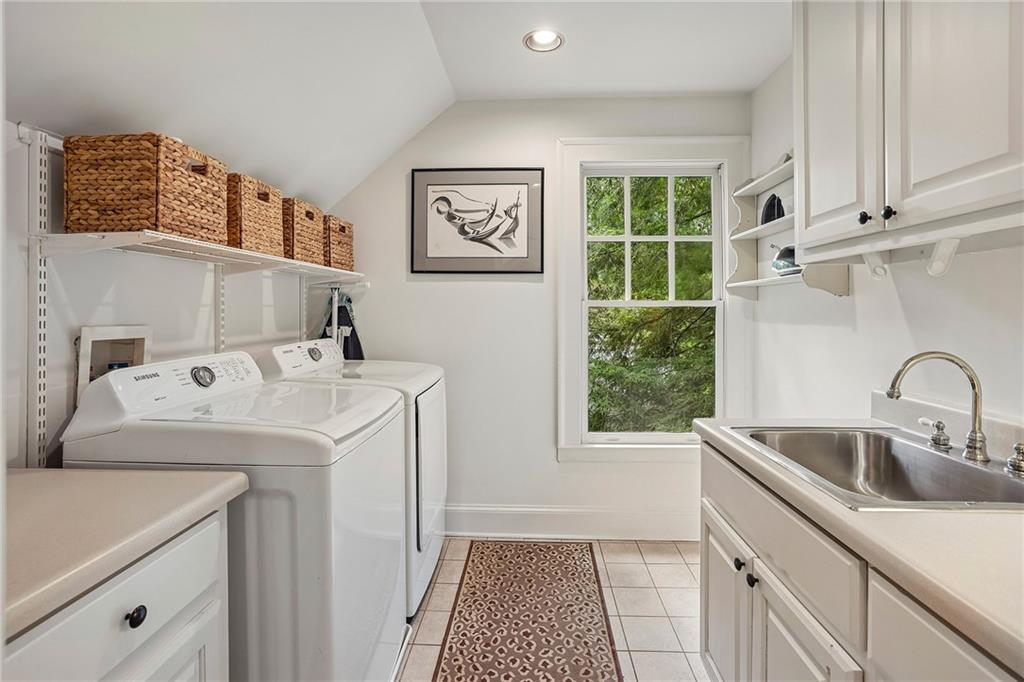 537 Spring Valley Road NW