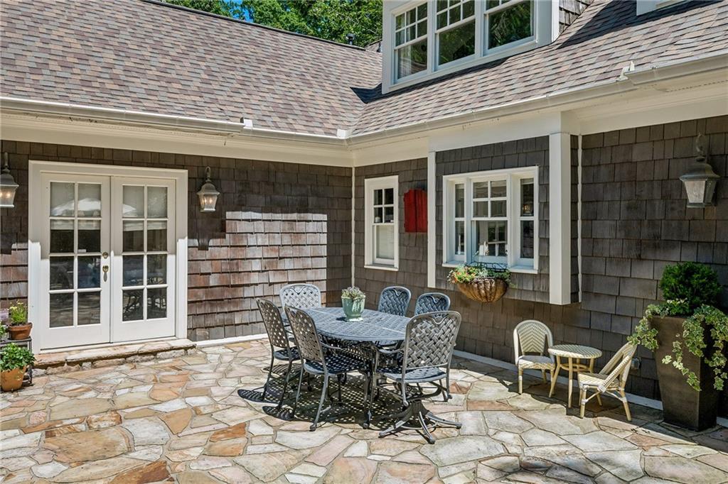 537 Spring Valley Road NW
