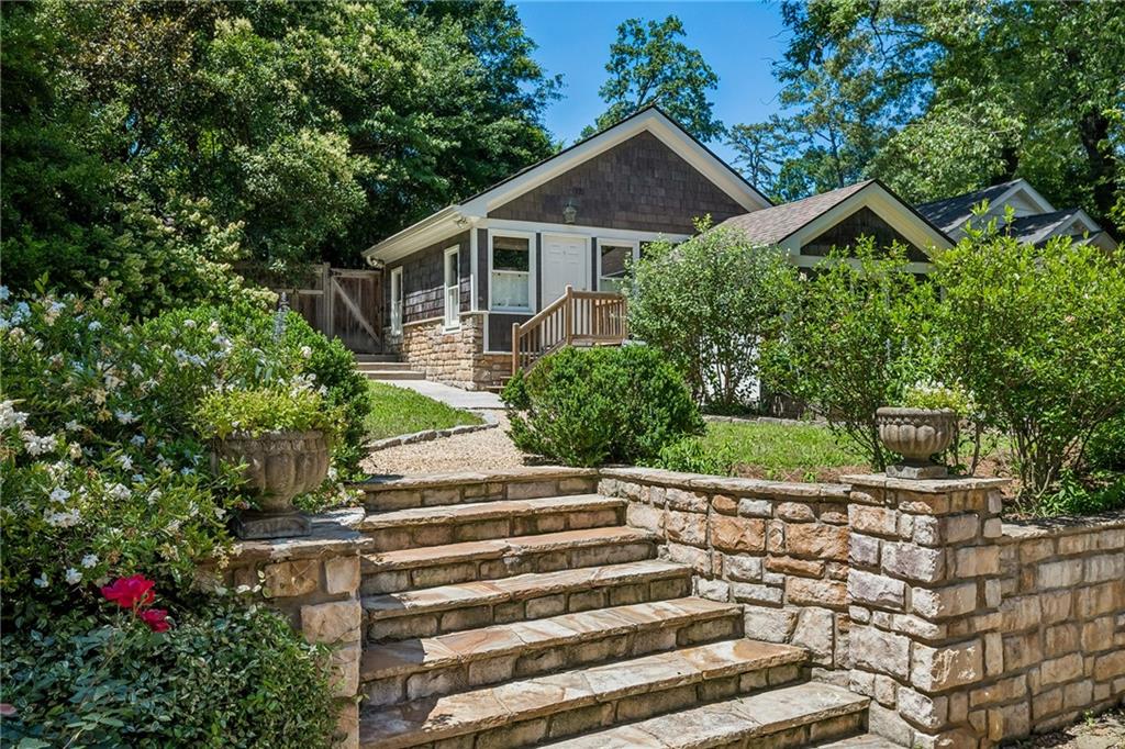 537 Spring Valley Road NW