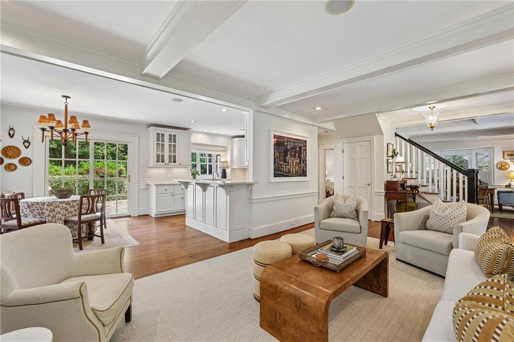 537 Spring Valley Road NW