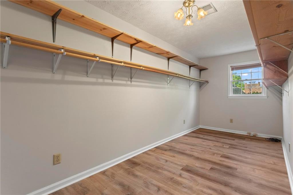 37 Skyview Circle