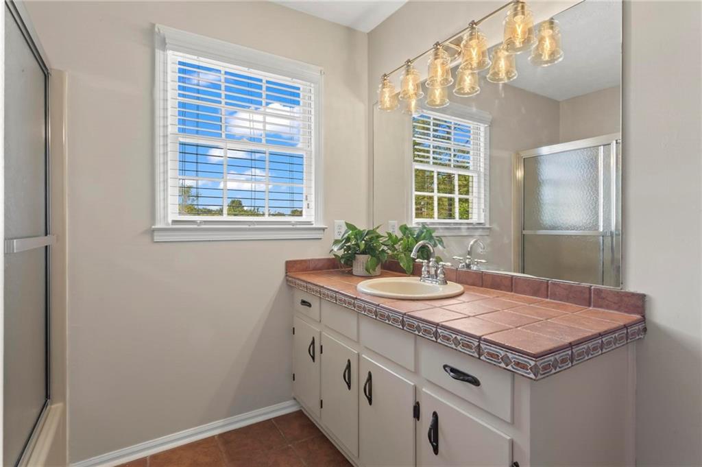 37 Skyview Circle