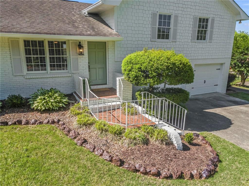 37 Skyview Circle
