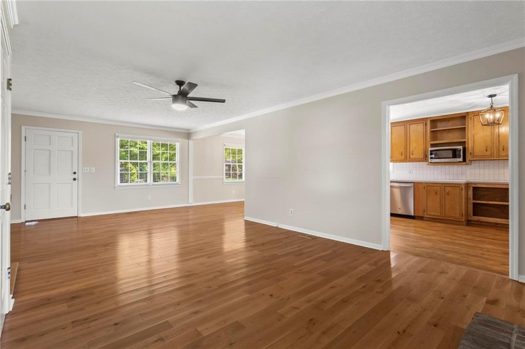 37 Skyview Circle