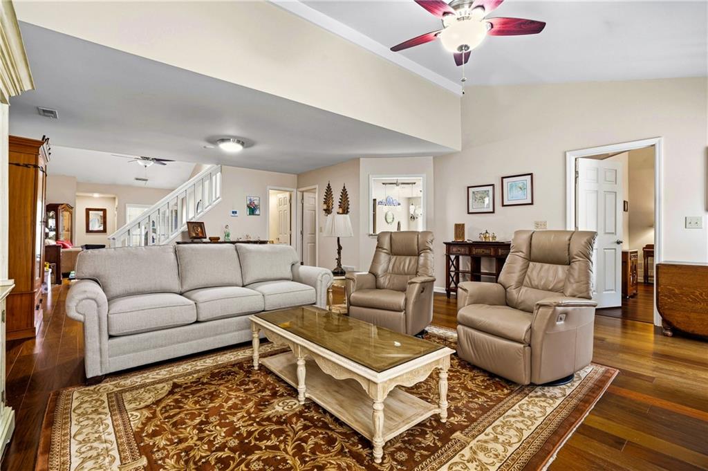 4132 Fawn Court