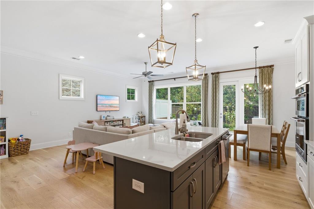 3948 Cliffmont Circle
