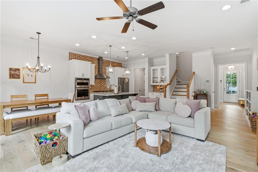 3948 Cliffmont Circle