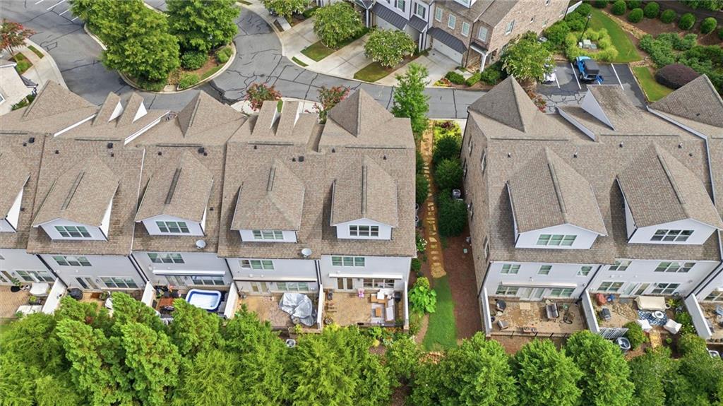 3948 Cliffmont Circle