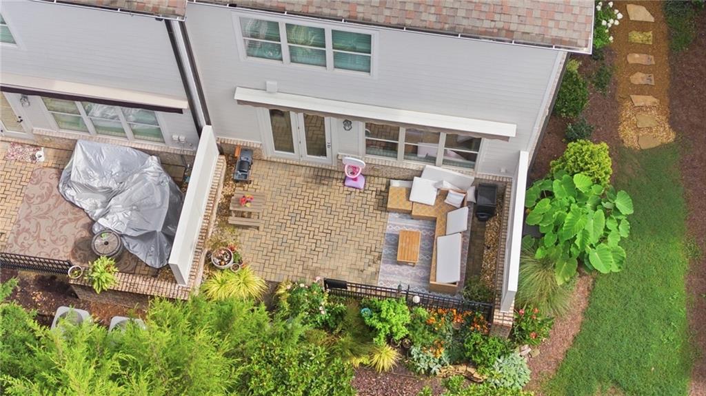 3948 Cliffmont Circle