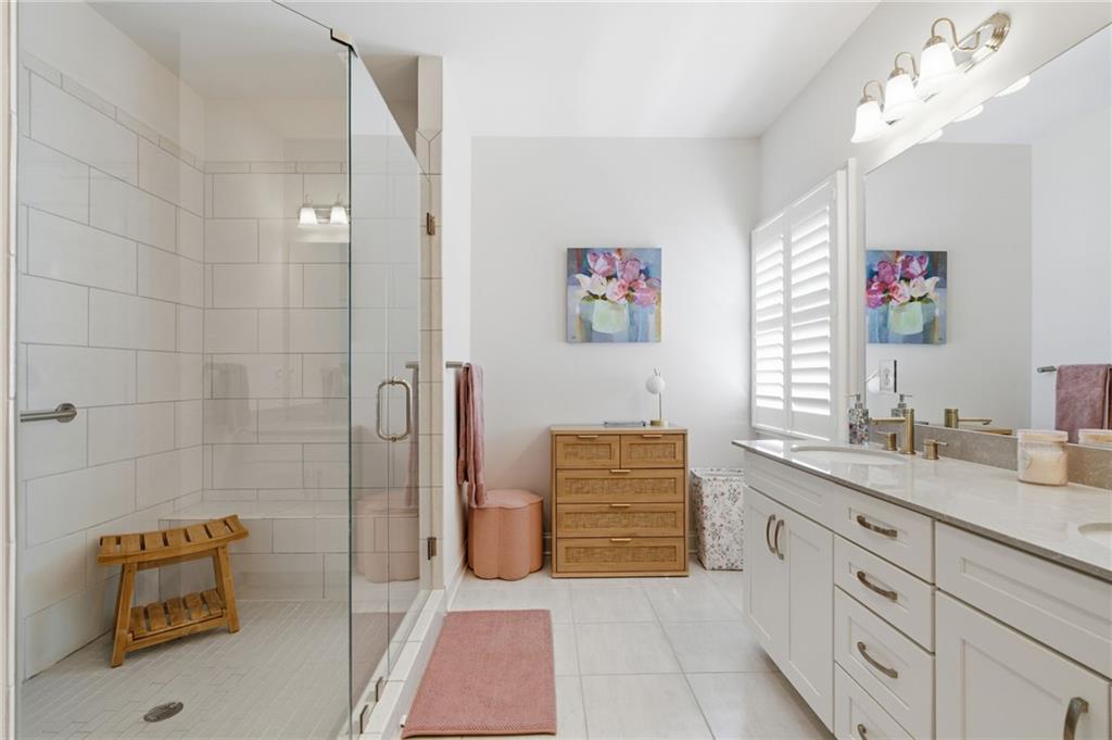 3948 Cliffmont Circle