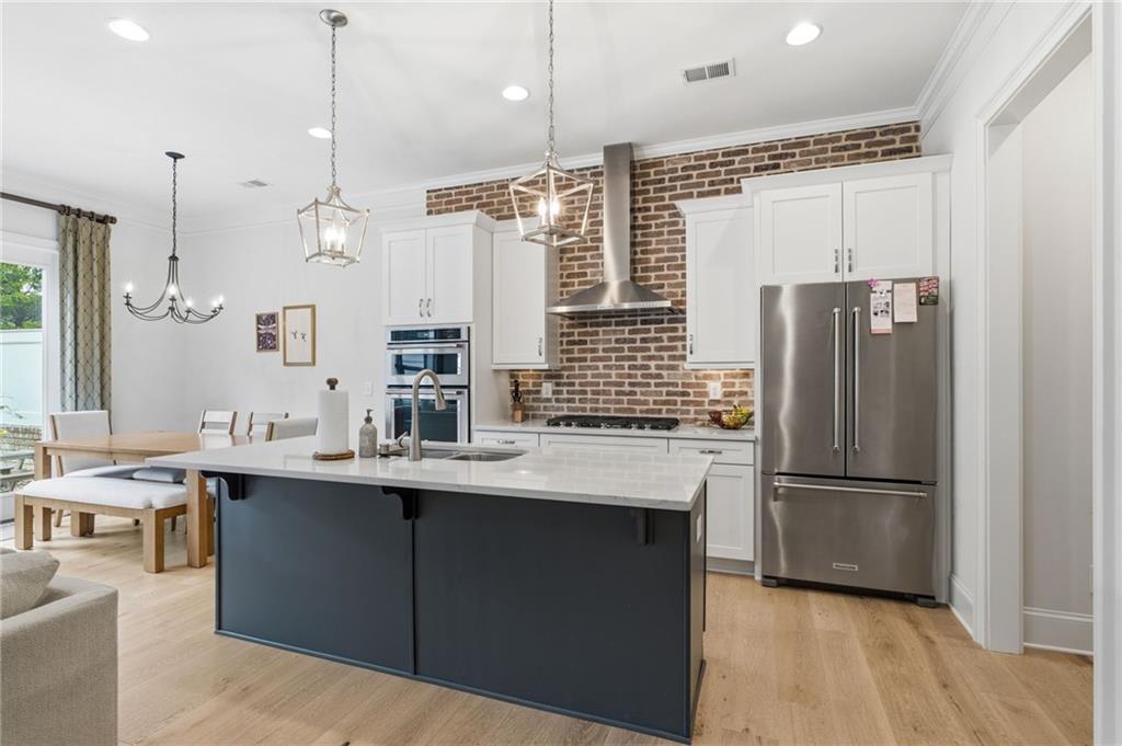 3948 Cliffmont Circle