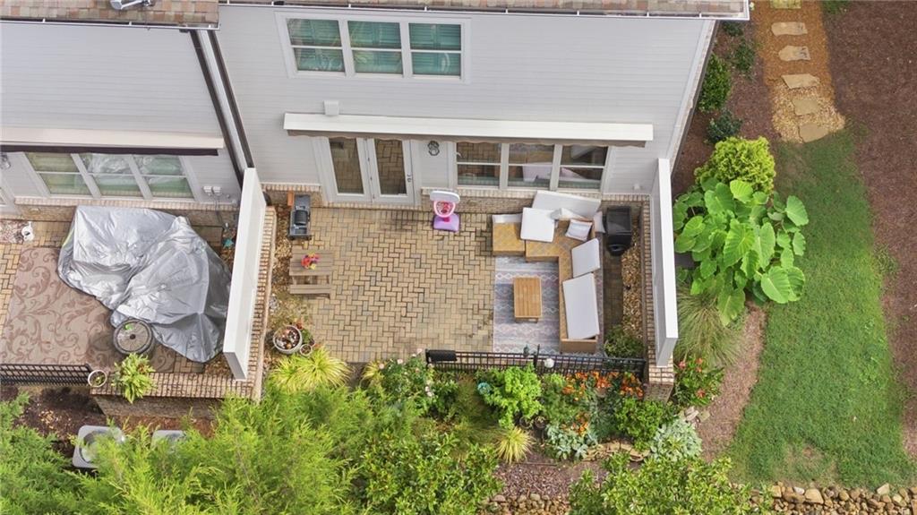 3948 Cliffmont Circle