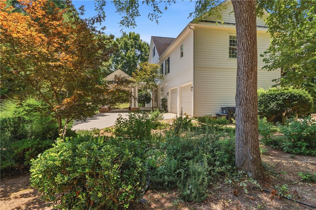 148 Parkside Lane