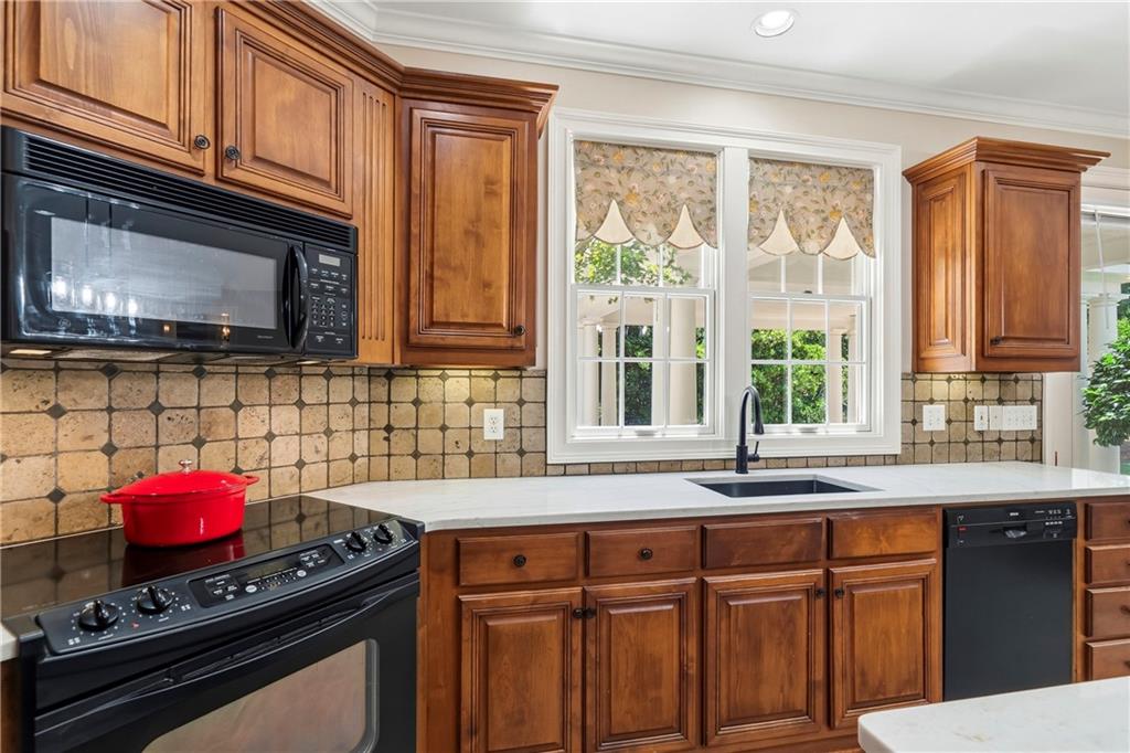 148 Parkside Lane