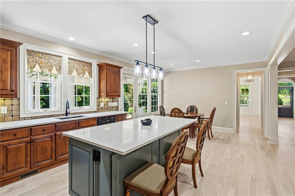 148 Parkside Lane