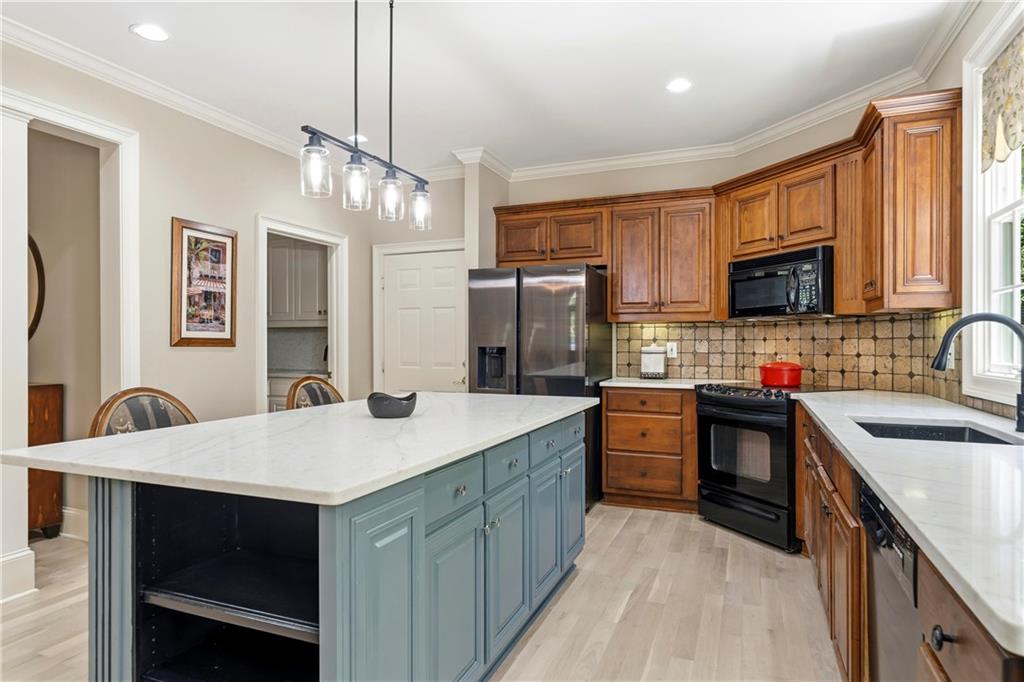 148 Parkside Lane