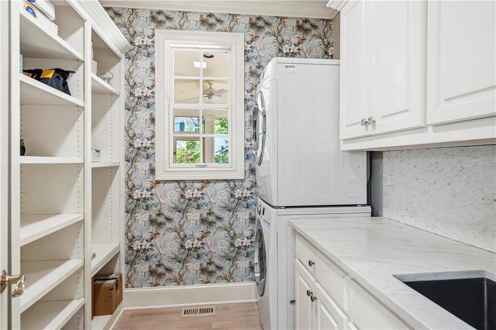 148 Parkside Lane