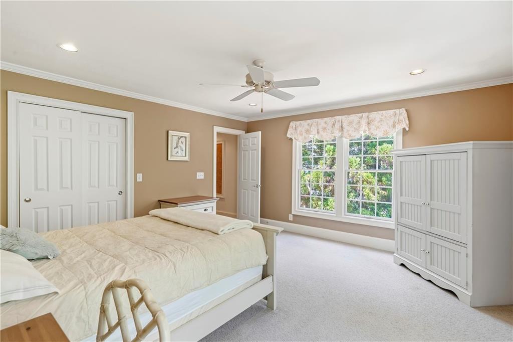 148 Parkside Lane