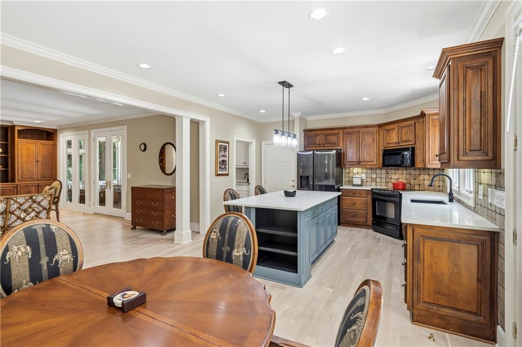 148 Parkside Lane