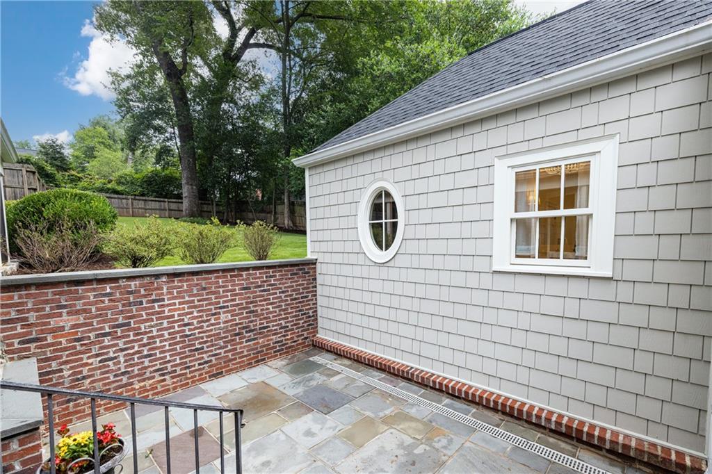 531 Spring Valley Road NW