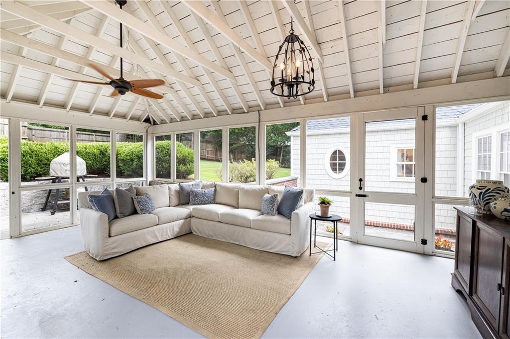 531 Spring Valley Road NW
