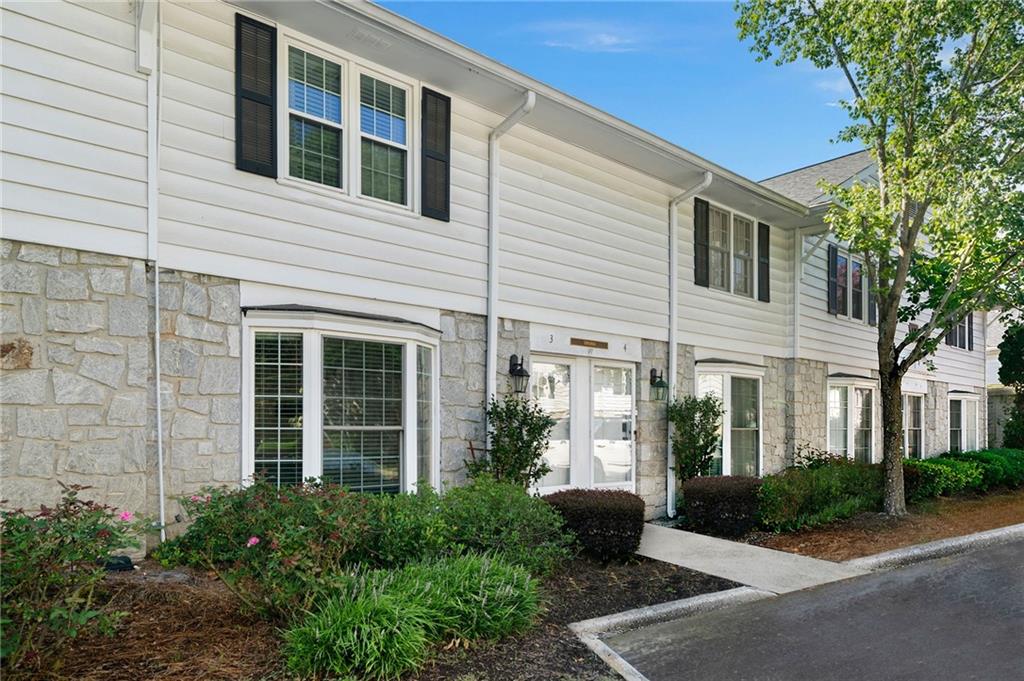 136 Peachtree Memorial Drive Unit VA3