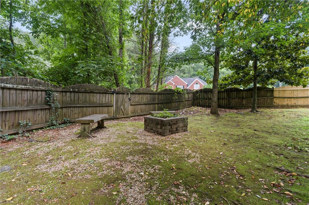 1955 Cobblewood Drive NW