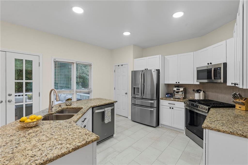1955 Cobblewood Drive NW