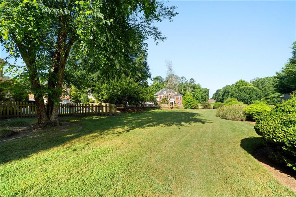 4095 Hill House Road SW
